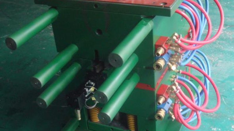高端拉伸模具：揭秘其制造工艺与选型要点