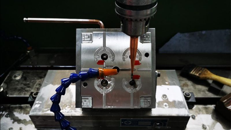 W6Mo5Cr4V2模具钢：揭秘高性能模具钢的选型与应用**