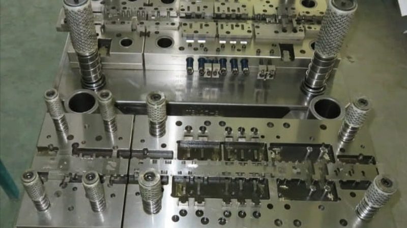 压铸模具与注塑模具：分类标准与关键差异