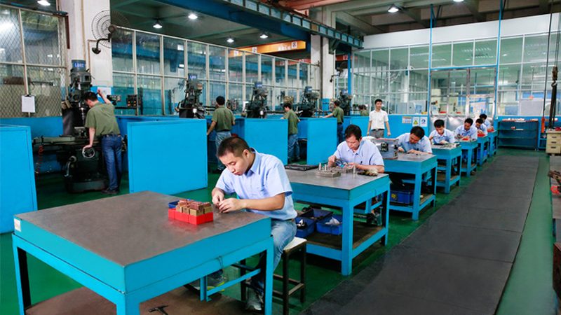 宁波家电外壳双色模具：技术解析与选型要点**